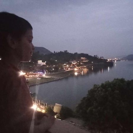 Gautam Garden Guest House โพคารา ภายนอก รูปภาพ